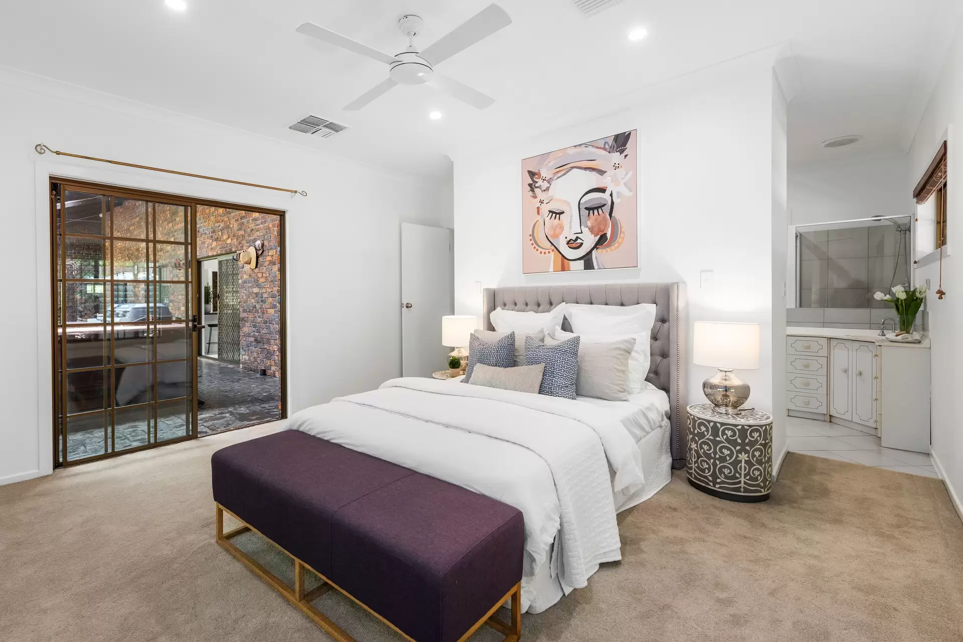 96 Eastwood Street, Chandler Sold by Queensland Sotheby's International Realty - image 1