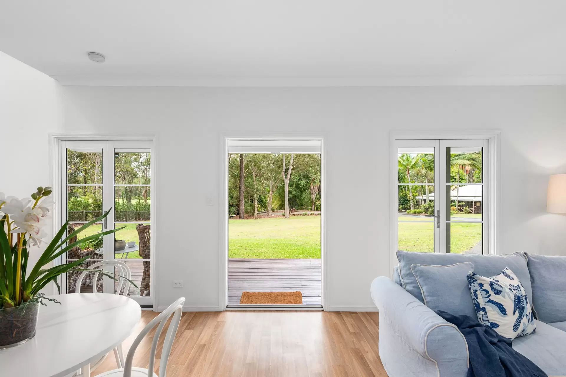 96 Eastwood Street, Chandler Sold by Queensland Sotheby's International Realty - image 1