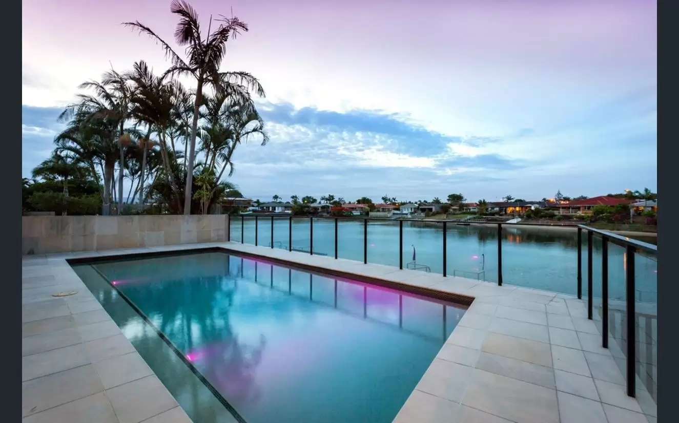 11 Boomerang Crescent, Sorrento Sold by Queensland Sotheby's International Realty - image 1
