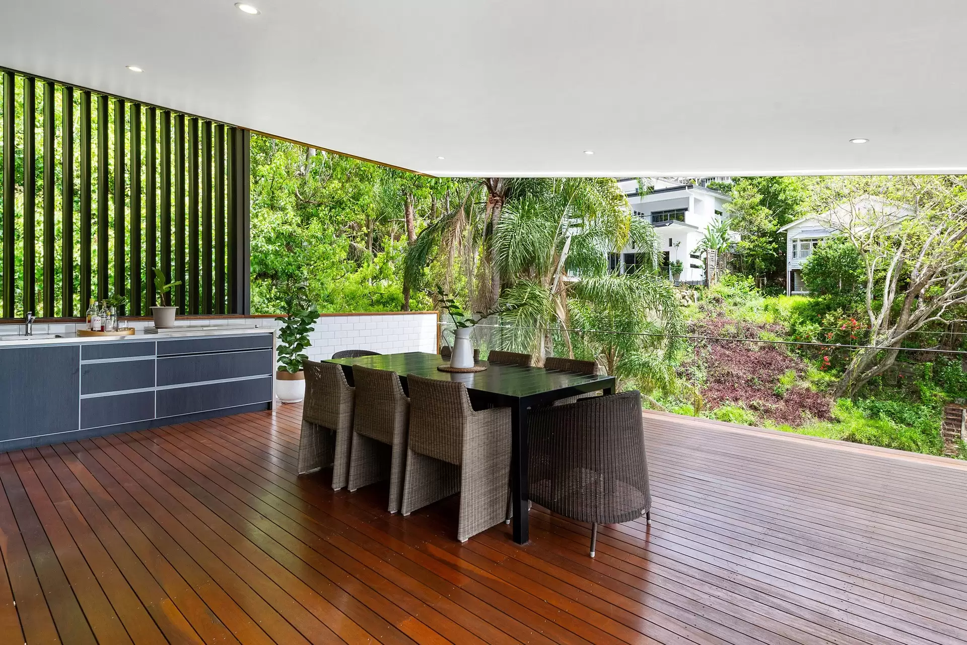 91 Hillside Crescent, Hamilton Sold by Queensland Sotheby's International Realty - image 1