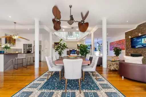 35 Southern Cross Drive, Surfers Paradise Sold by 