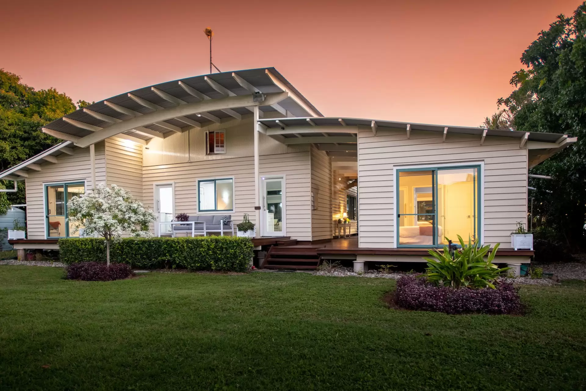 1 Island Street, Whitsundays Sold by Queensland Sotheby's International Realty - image 1