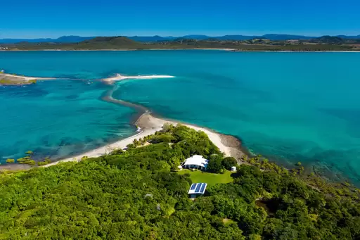 1 Island Street, Whitsundays Sold by 