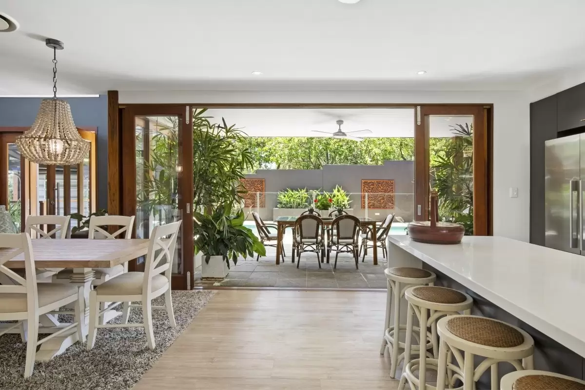 16 Alma Street, Southport Sold by Queensland Sotheby's International Realty - image 1