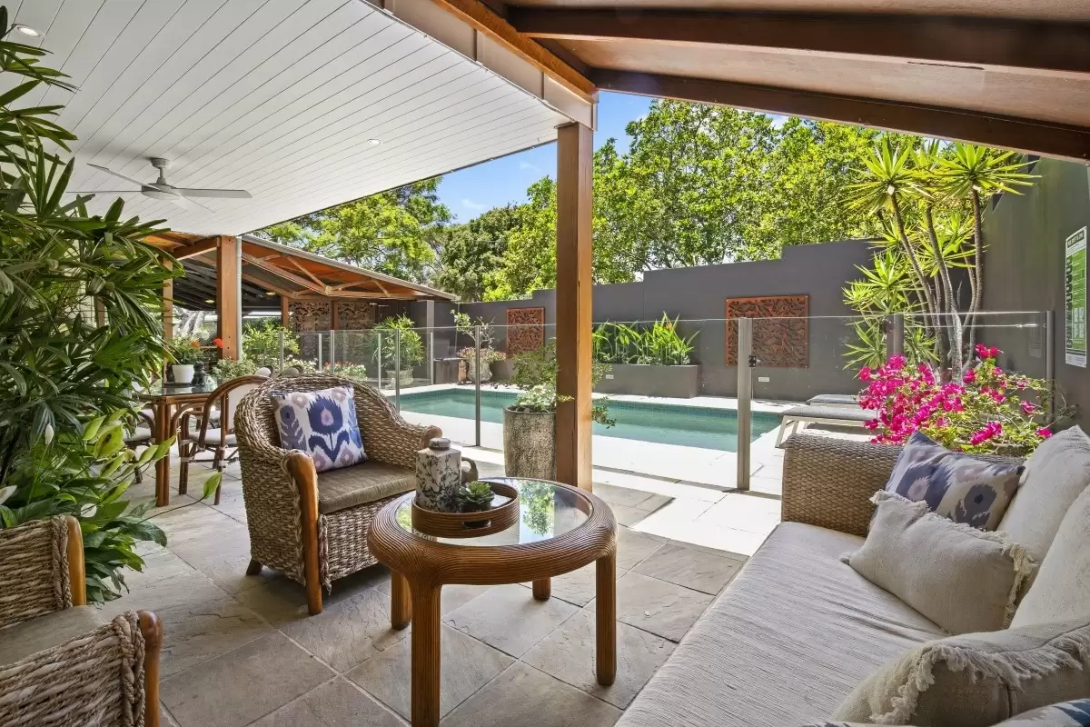 16 Alma Street, Southport Sold by Queensland Sotheby's International Realty - image 1