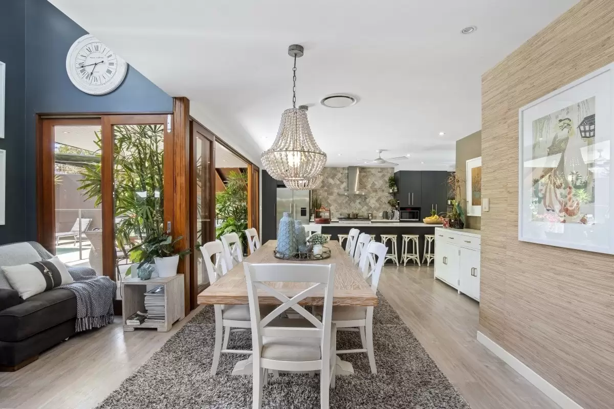 16 Alma Street, Southport Sold by Queensland Sotheby's International Realty - image 1