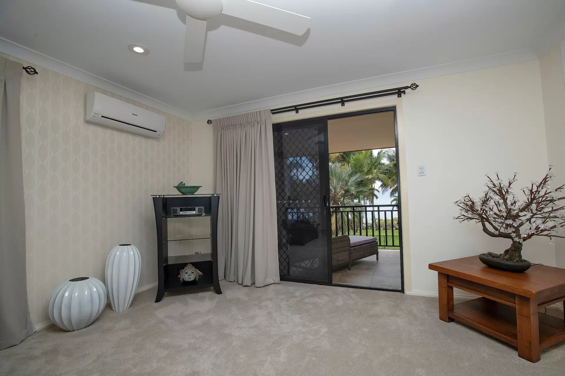 10 Baxter Avenue, Brisk Bay Sold by Queensland Sotheby's International Realty - image 1