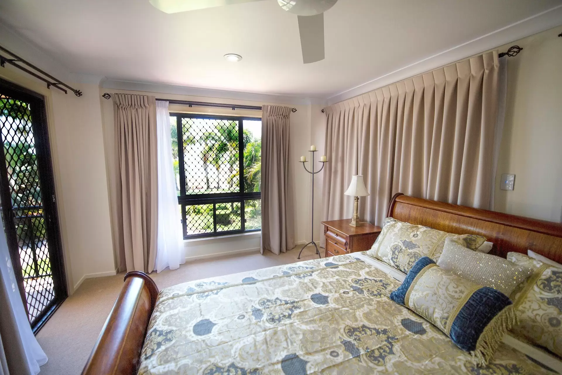 10 Baxter Avenue, Brisk Bay Sold by Queensland Sotheby's International Realty - image 1