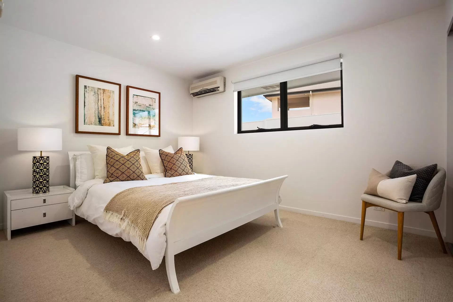 66 Rapallo Avenue, Isle Of Capri Sold by Queensland Sotheby's International Realty - image 1
