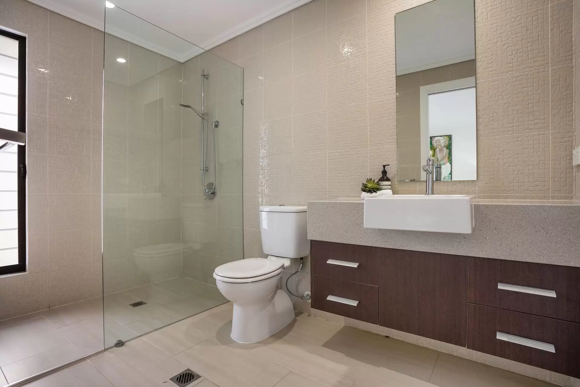 66 Rapallo Avenue, Isle Of Capri Sold by Queensland Sotheby's International Realty - image 1