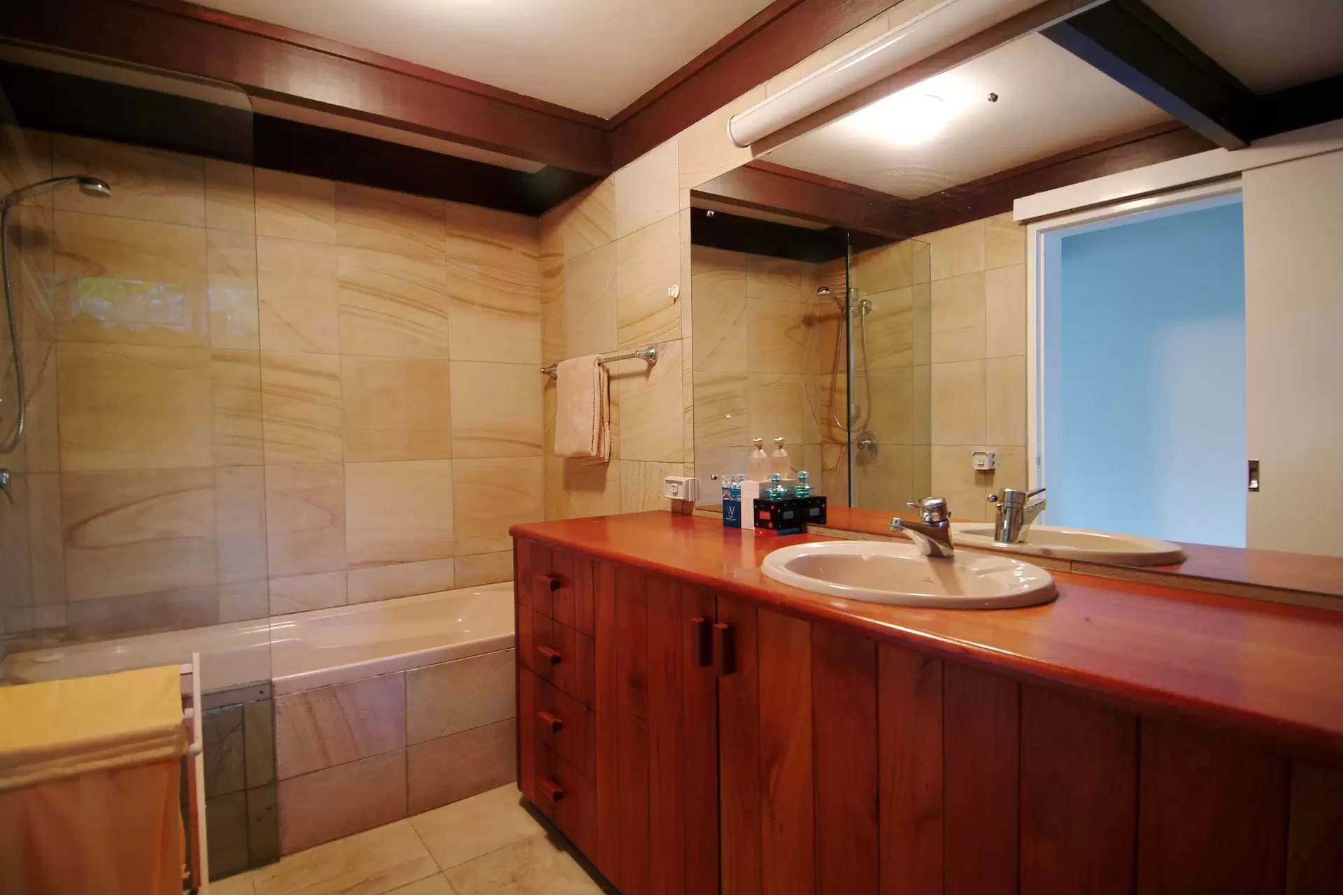 3 Ruby Close, Port Douglas Sold by  - image 1