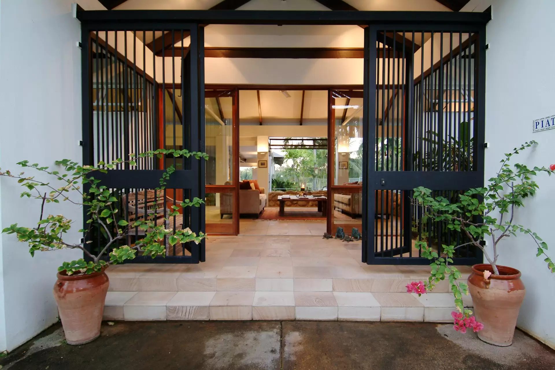 3 Ruby Close, Port Douglas Sold by  - image 1
