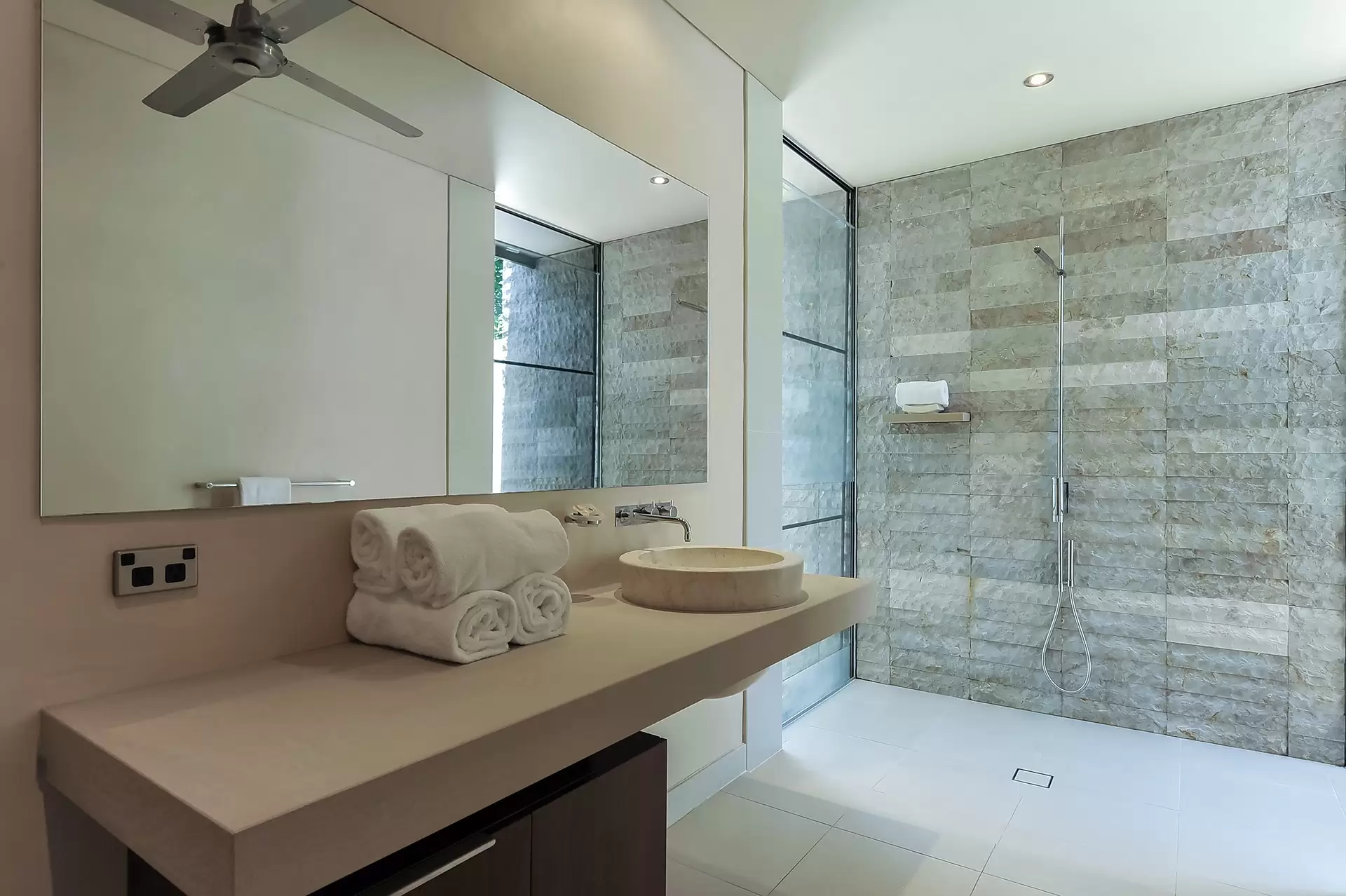 8 Bale Drive, Niramaya, Port Douglas Sold by  - image 1