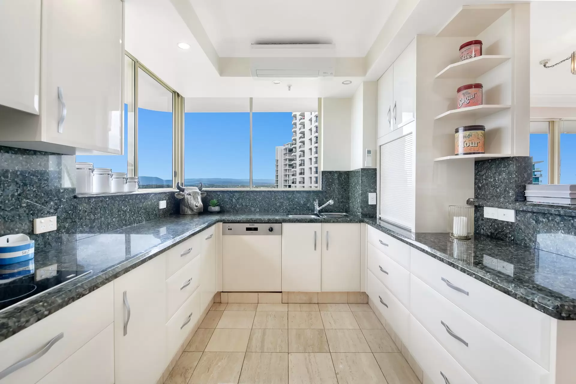 241/1 Serisier Avenue, Main Beach Sold by  - image 1