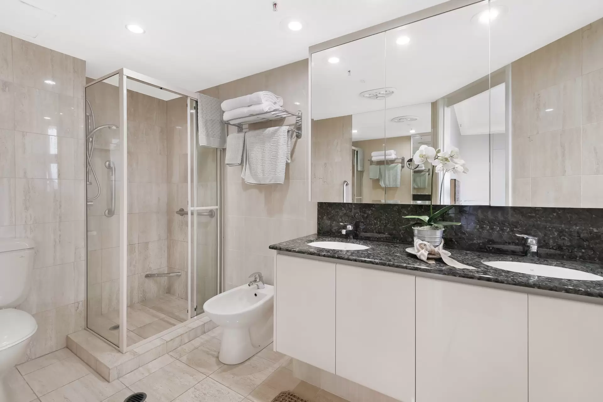241/1 Serisier Avenue, Main Beach Sold by  - image 1