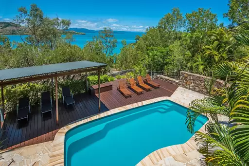 15 Whitsunday Boulevard, Hamilton Island Sold by 