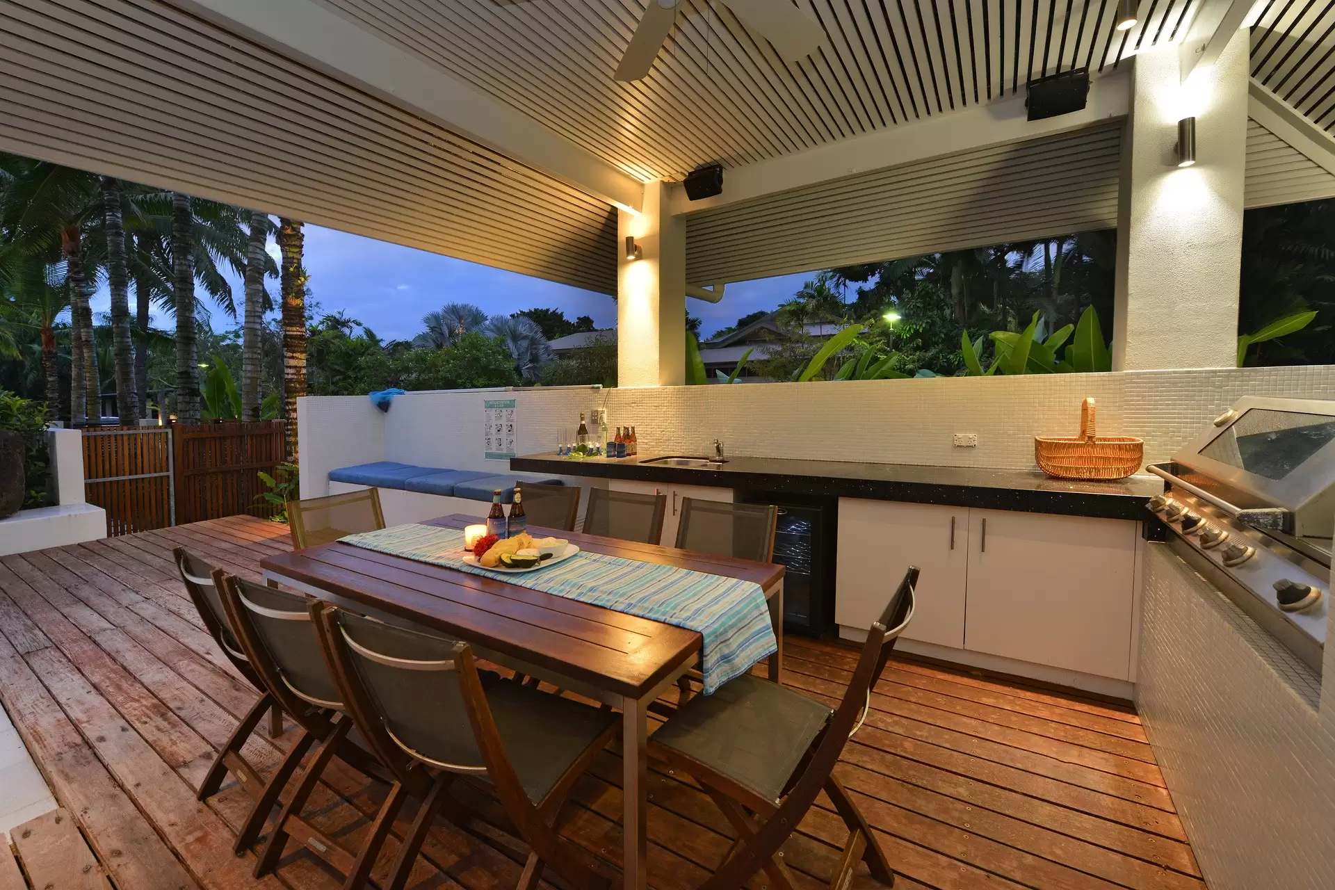 19 Beachfront Mirage Drive, Port Douglas Sold by Queensland Sotheby's International Realty - image 1