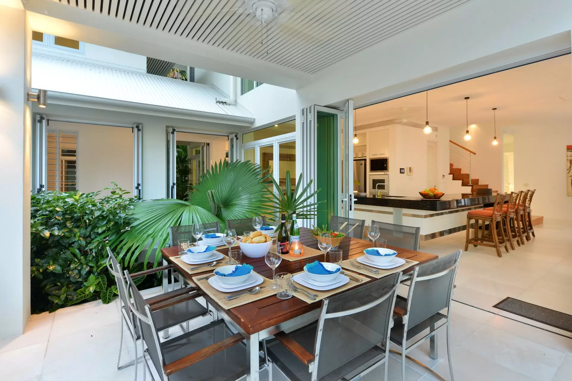 19 Beachfront Mirage Drive, Port Douglas Sold by Queensland Sotheby's International Realty - image 1