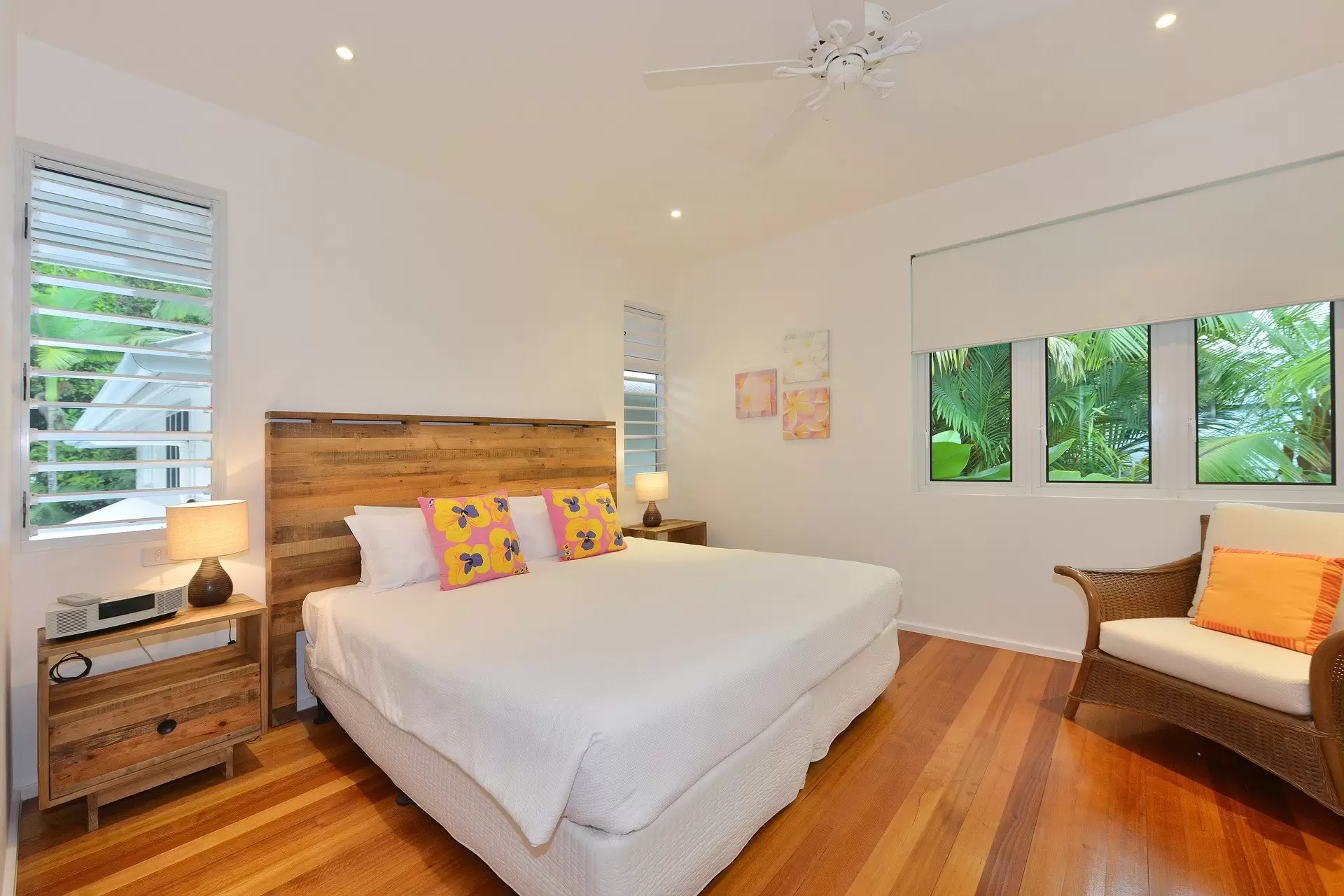 19 Beachfront Mirage Drive, Port Douglas Sold by Queensland Sotheby's International Realty - image 1