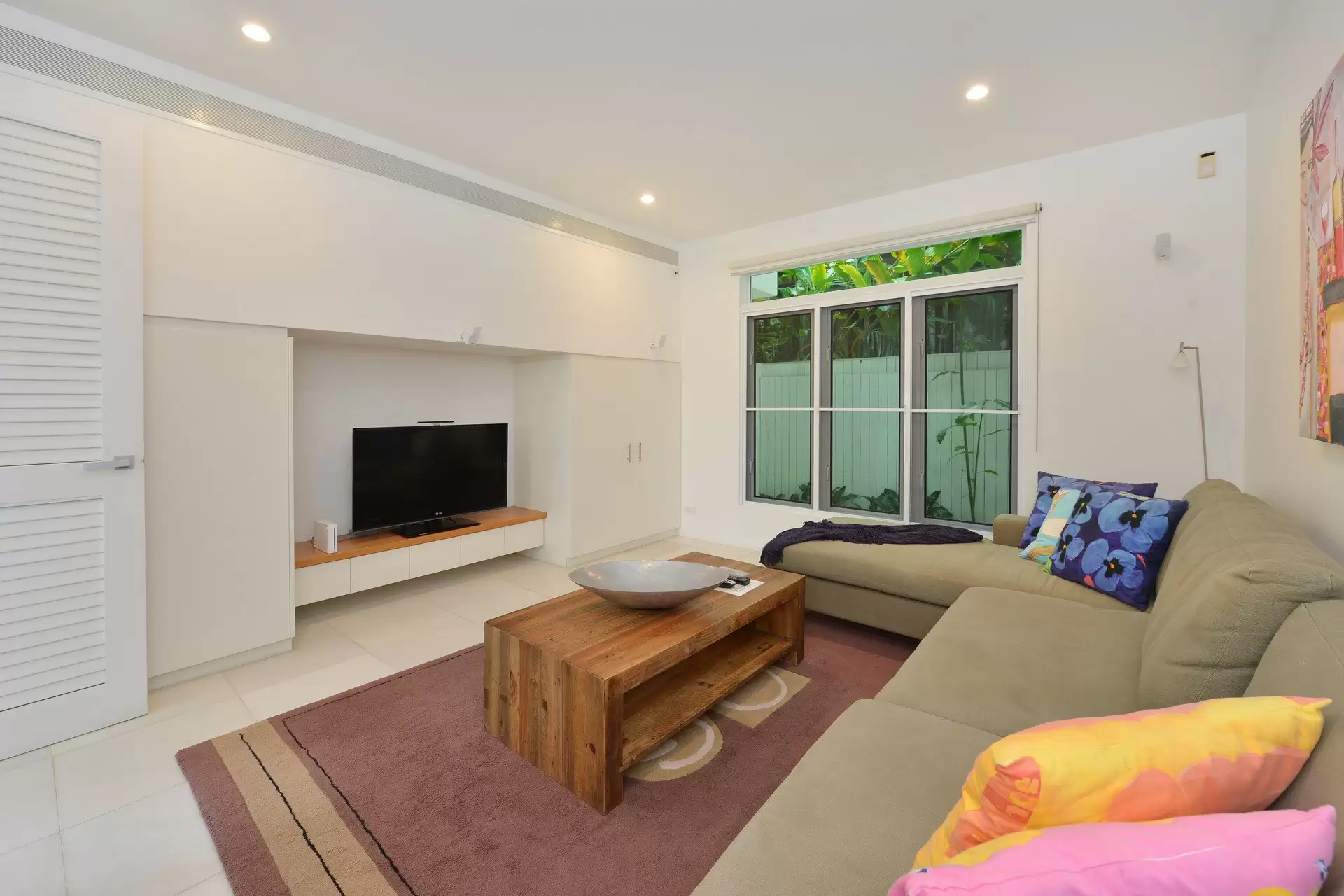 19 Beachfront Mirage Drive, Port Douglas Sold by Queensland Sotheby's International Realty - image 1