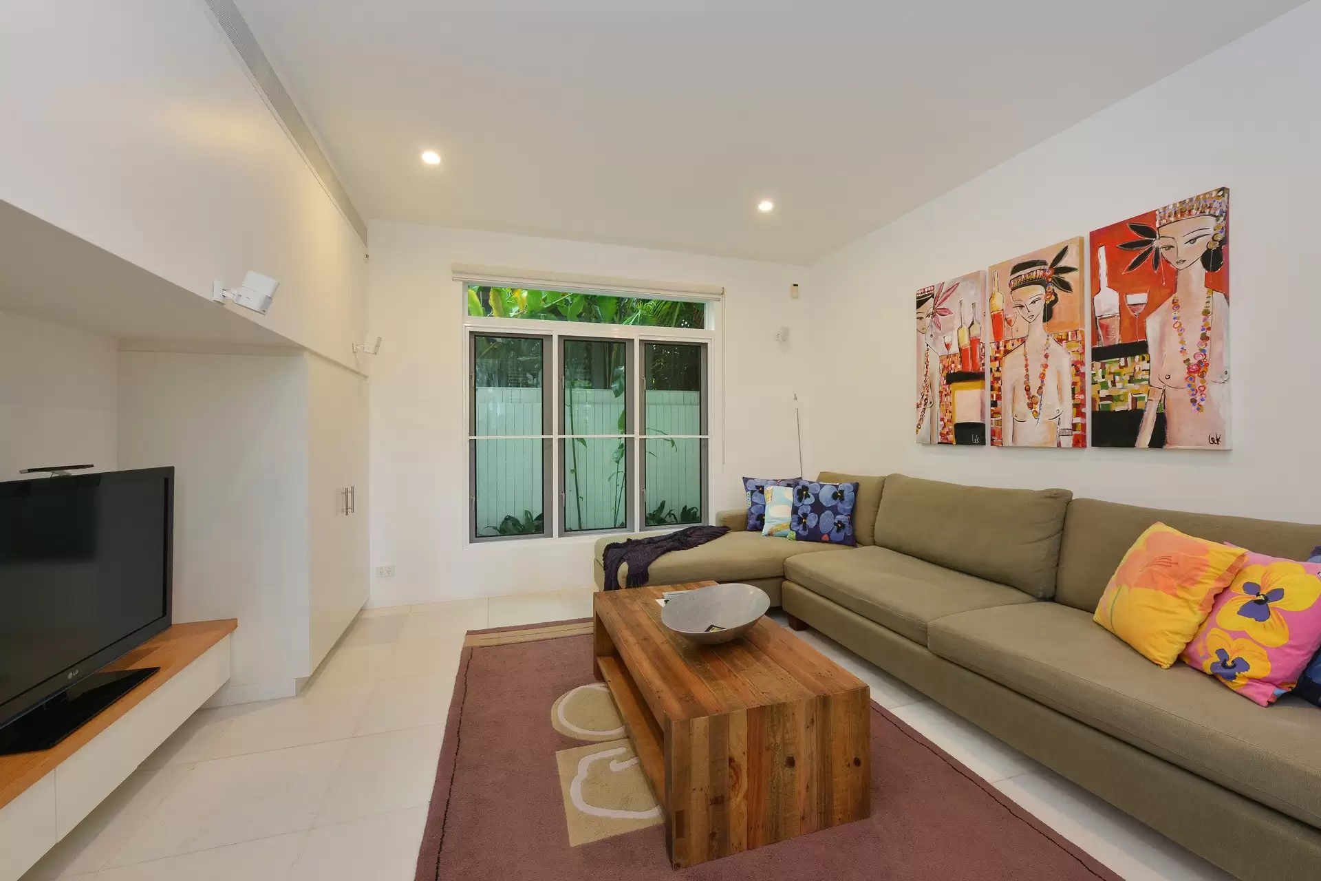 19 Beachfront Mirage Drive, Port Douglas Sold by Queensland Sotheby's International Realty - image 1