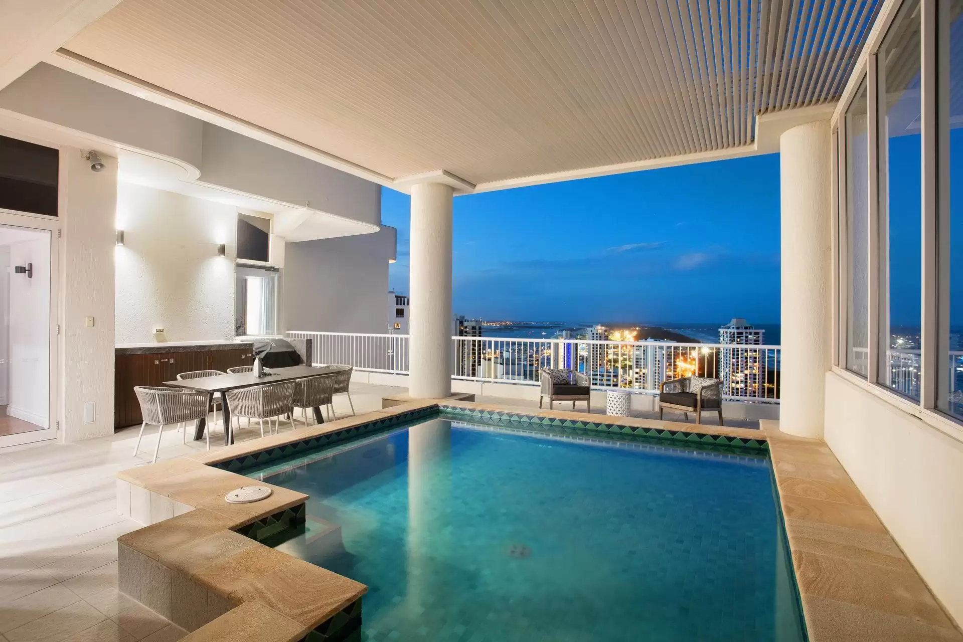 2801/1 Peak Avenue, Main Beach Sold by Queensland Sotheby's International Realty - image 1