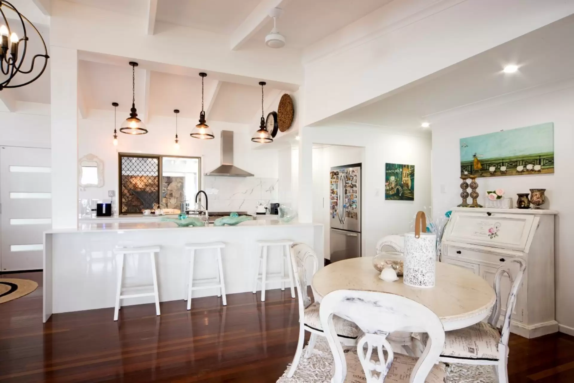 21 Airlie Crescent, Airlie Beach Sold by Queensland Sotheby's International Realty - image 1