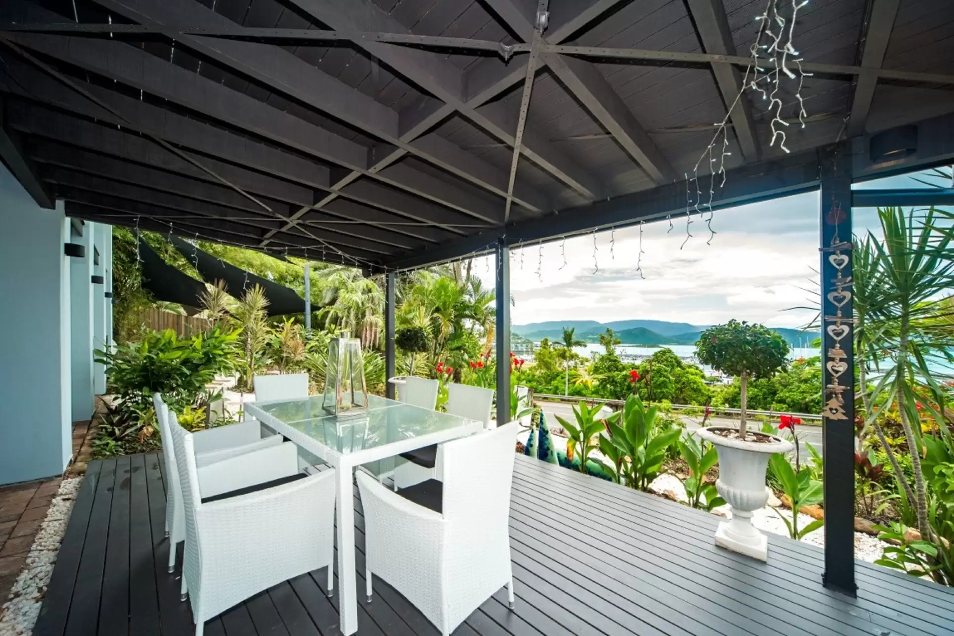 21 Airlie Crescent, Airlie Beach Sold by Queensland Sotheby's International Realty - image 1