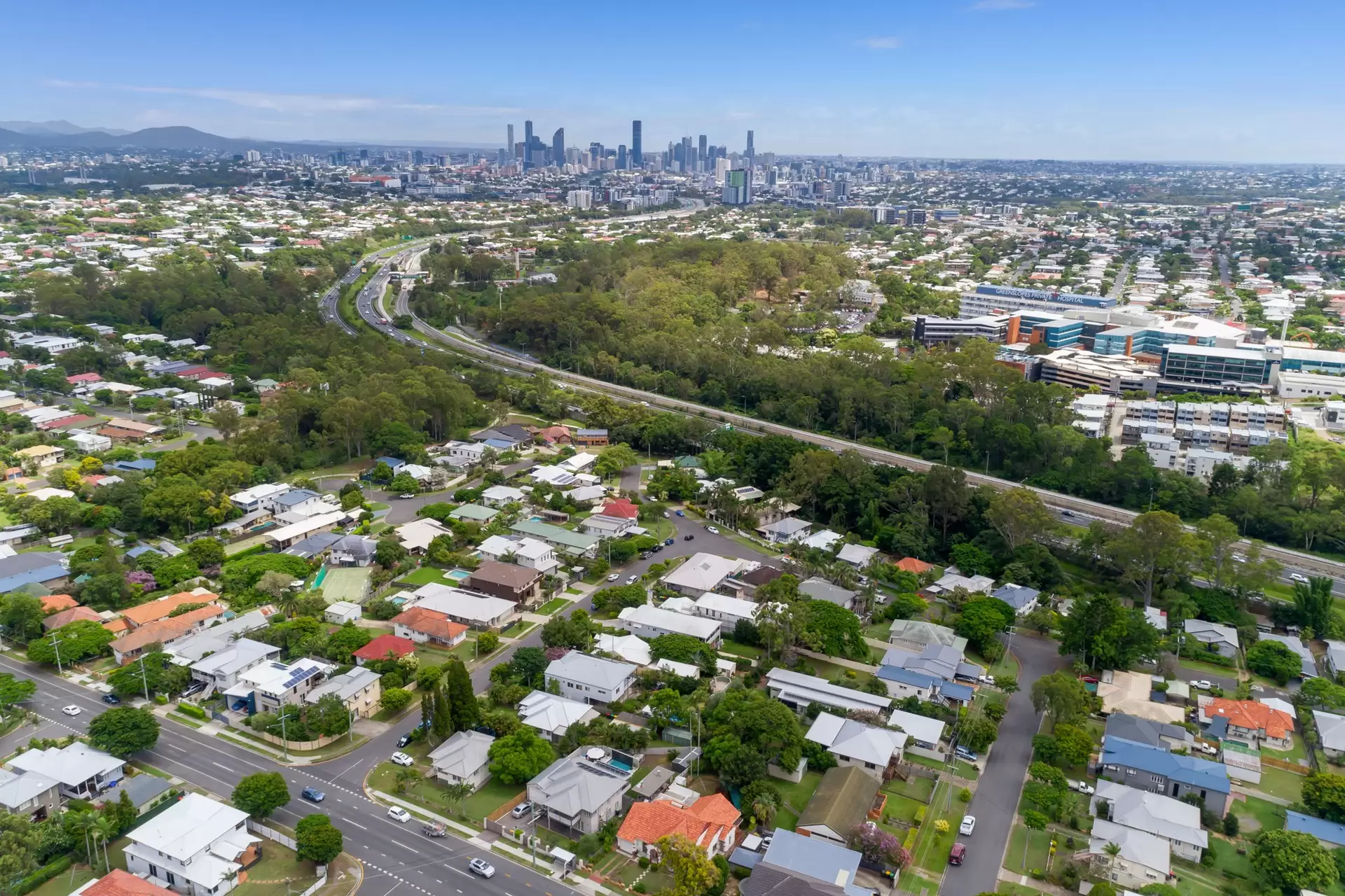 114 Sexton Street, Tarragindi Sold by Queensland Sotheby's International Realty - image 1