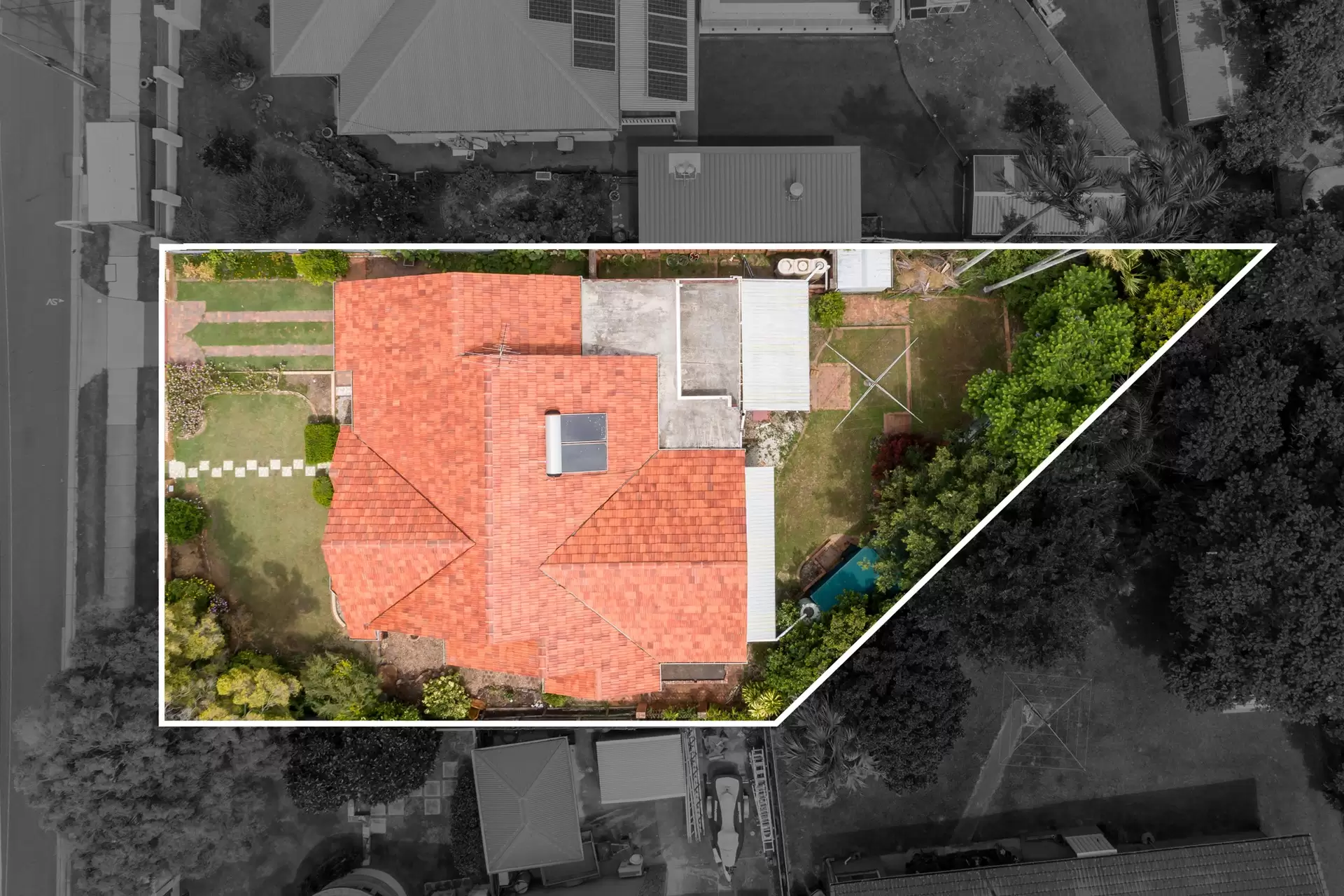 114 Sexton Street, Tarragindi Sold by  - image 1