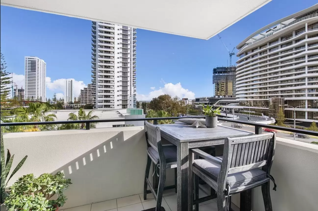 301/2685-2689 Gold Coast Highway, Broadbeach Sold by Queensland Sotheby's International Realty - image 1