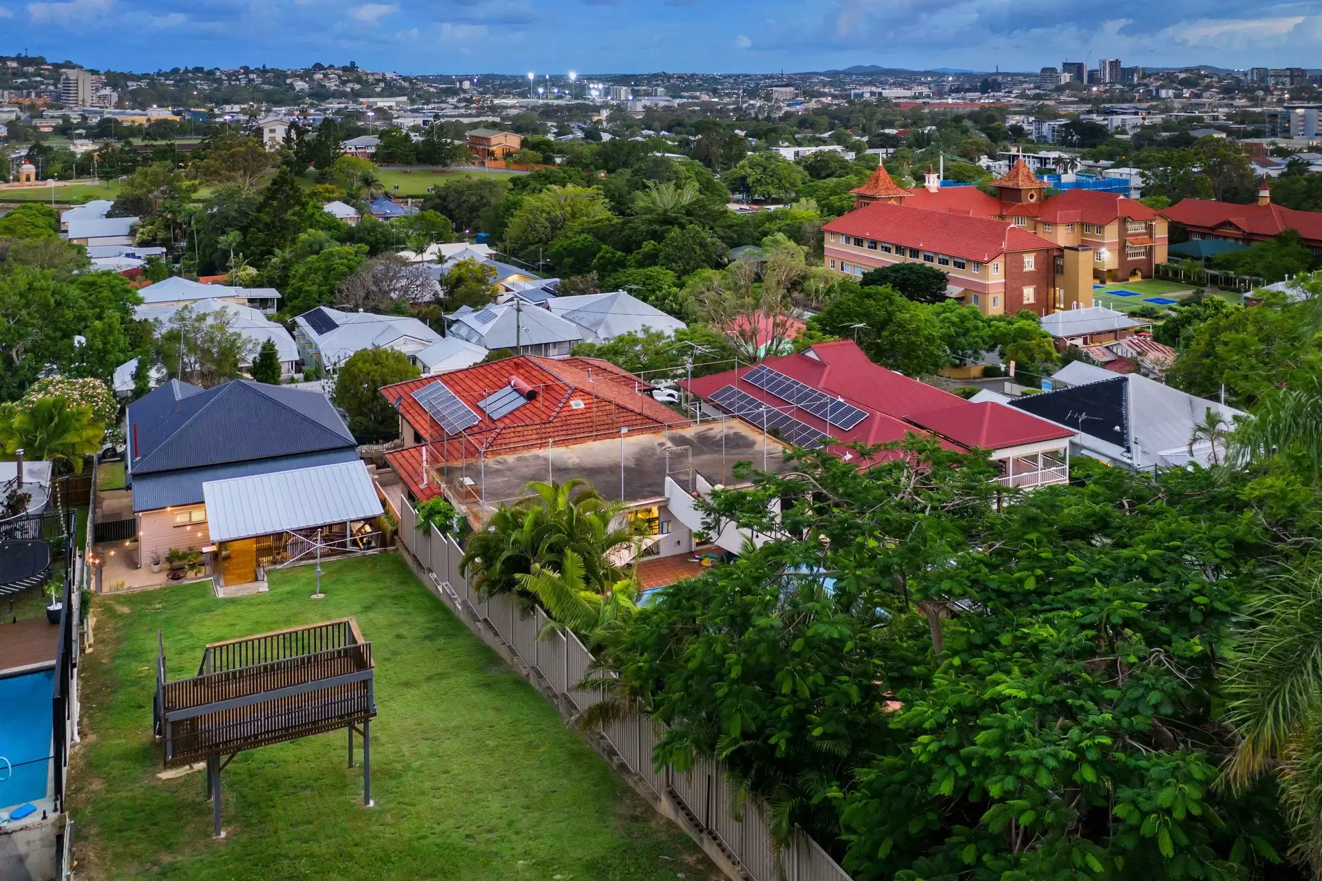 14 Arwin Terrace, Windsor Sold by Queensland Sotheby's International Realty - image 1