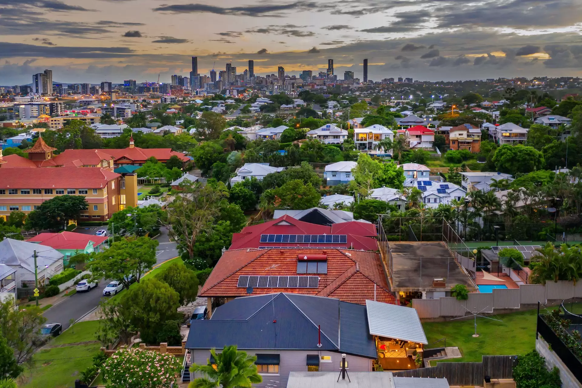 14 Arwin Terrace, Windsor Sold by Queensland Sotheby's International Realty - image 1