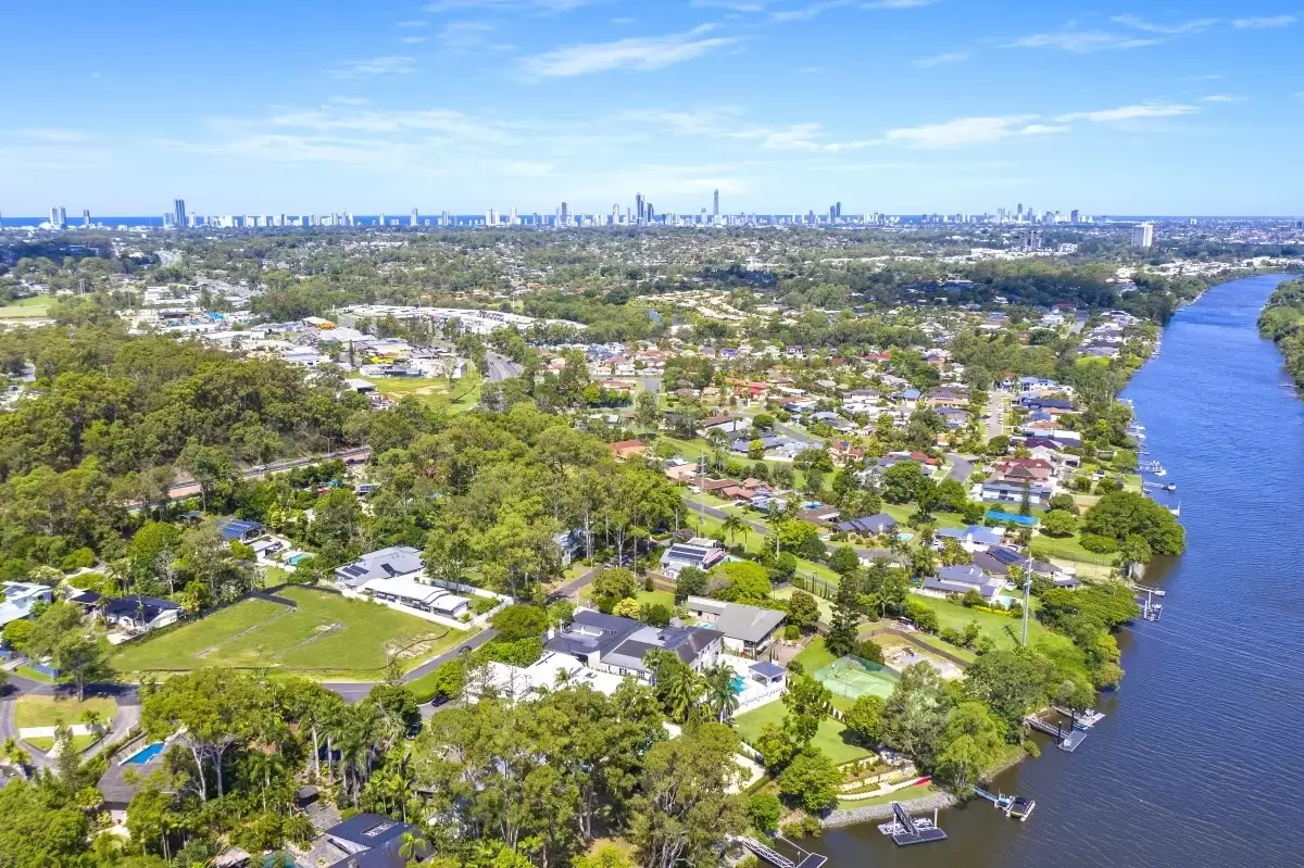 25 Bellara Street, Ashmore Sold by Queensland Sotheby's International Realty - image 1