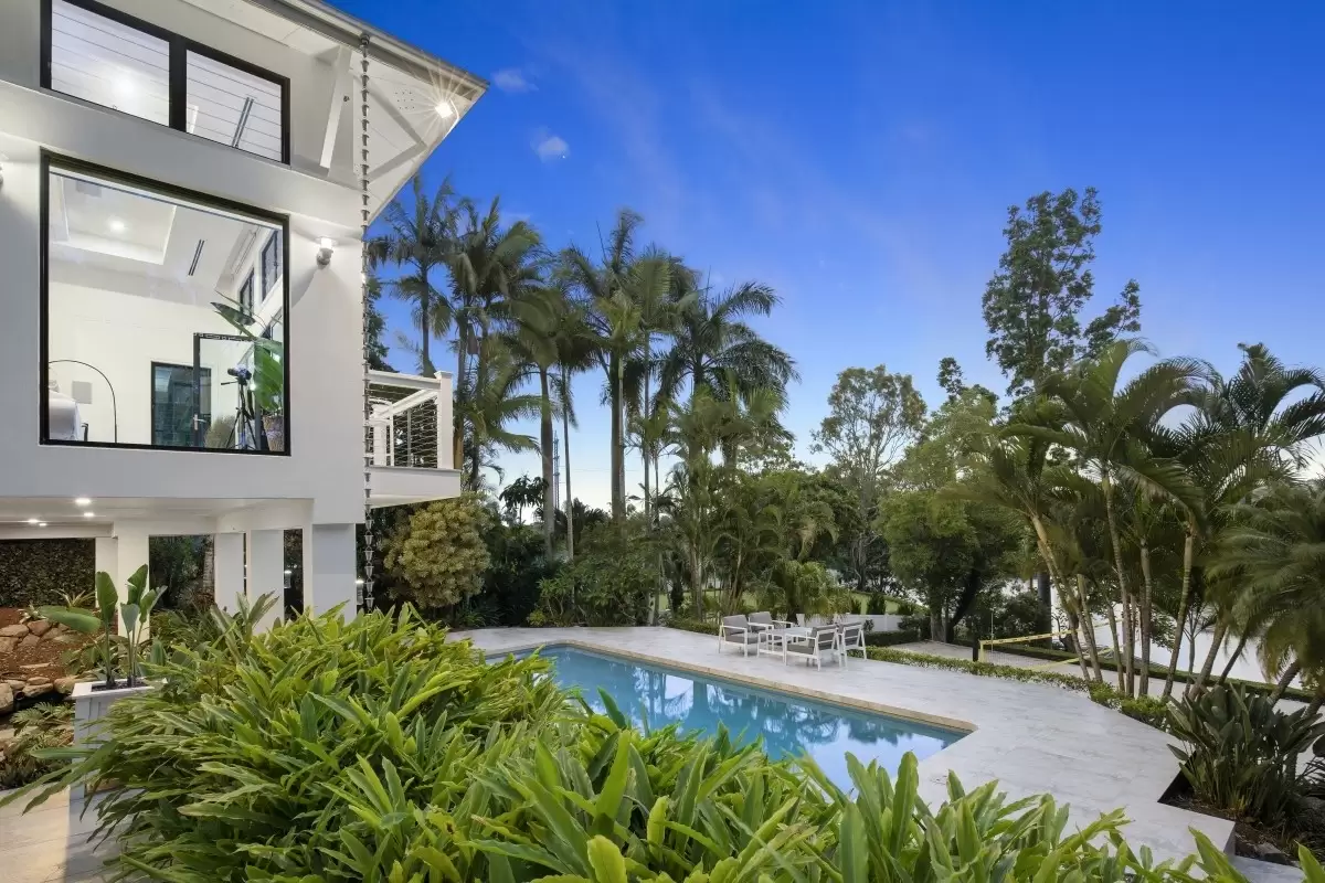 25 Bellara Street, Ashmore Sold by Queensland Sotheby's International Realty - image 1