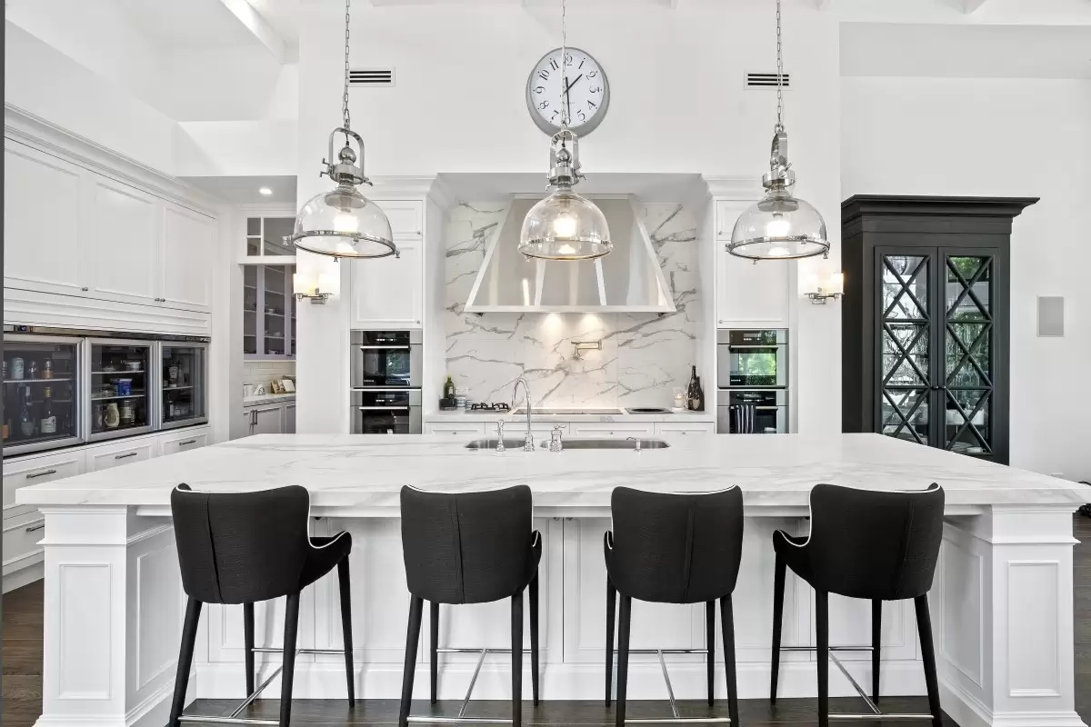 25 Bellara Street, Ashmore Sold by Queensland Sotheby's International Realty - image 1