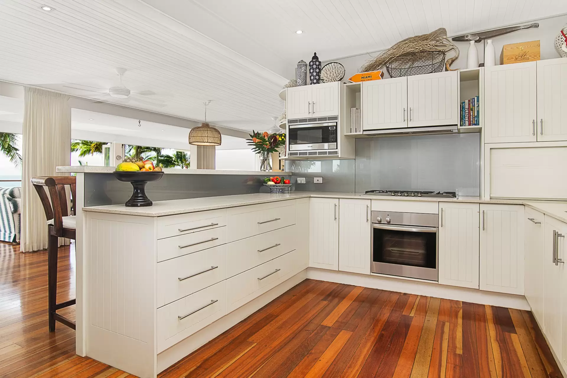 15 Wharf Street, Port Douglas Sold by Queensland Sotheby's International Realty - image 1