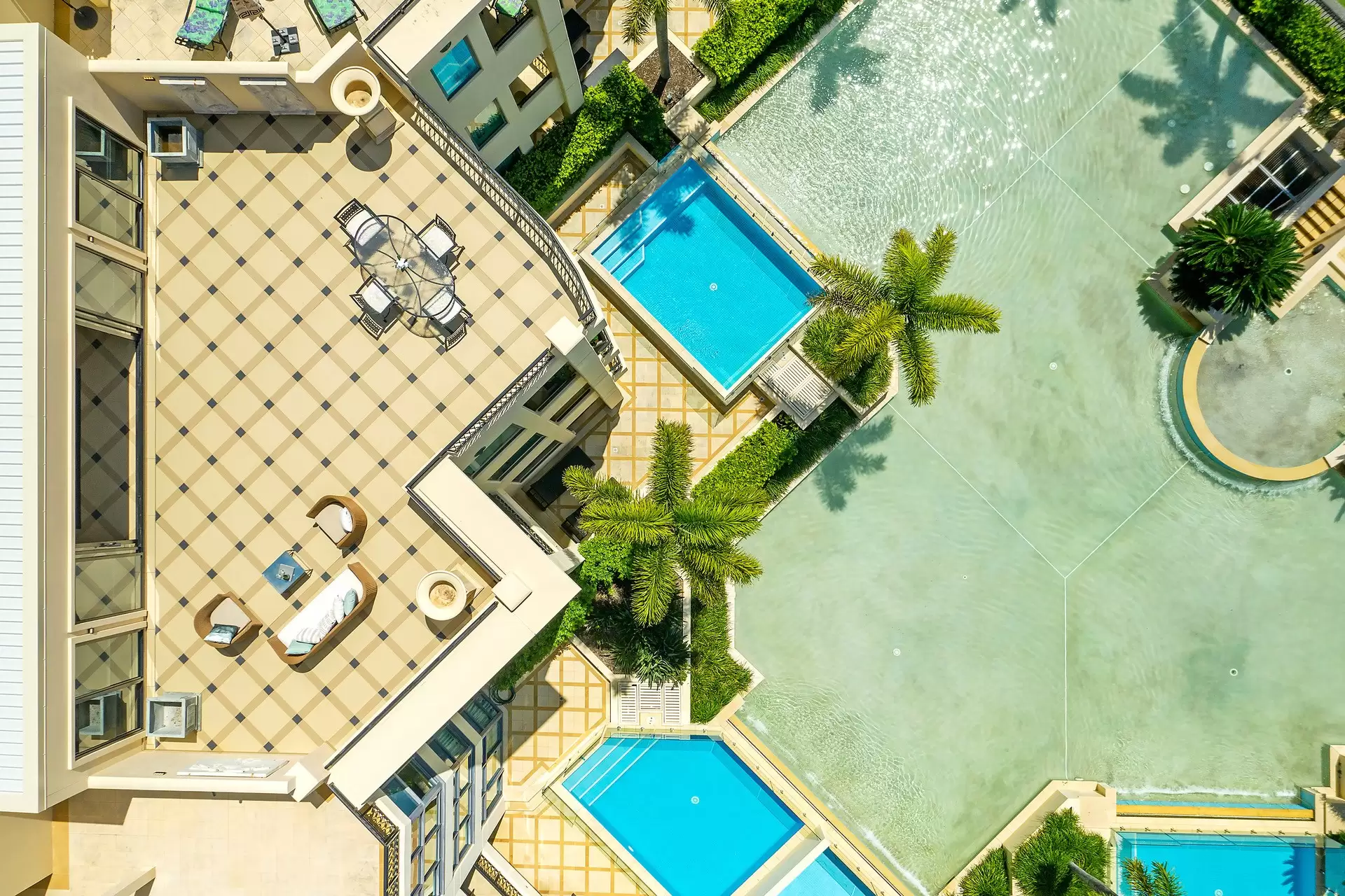 67/94 Seaworld Drive, Main Beach Sold by Queensland Sotheby's International Realty - image 1