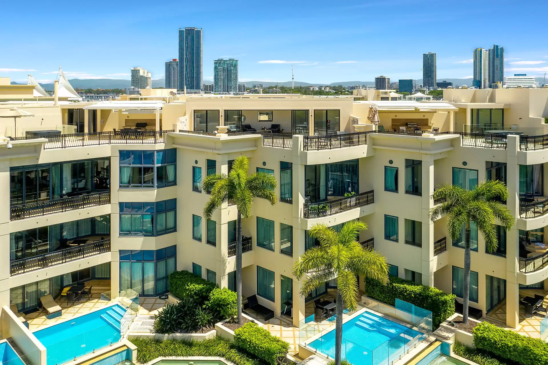 67/94 Seaworld Drive, Main Beach Sold by Queensland Sotheby's International Realty - image 1