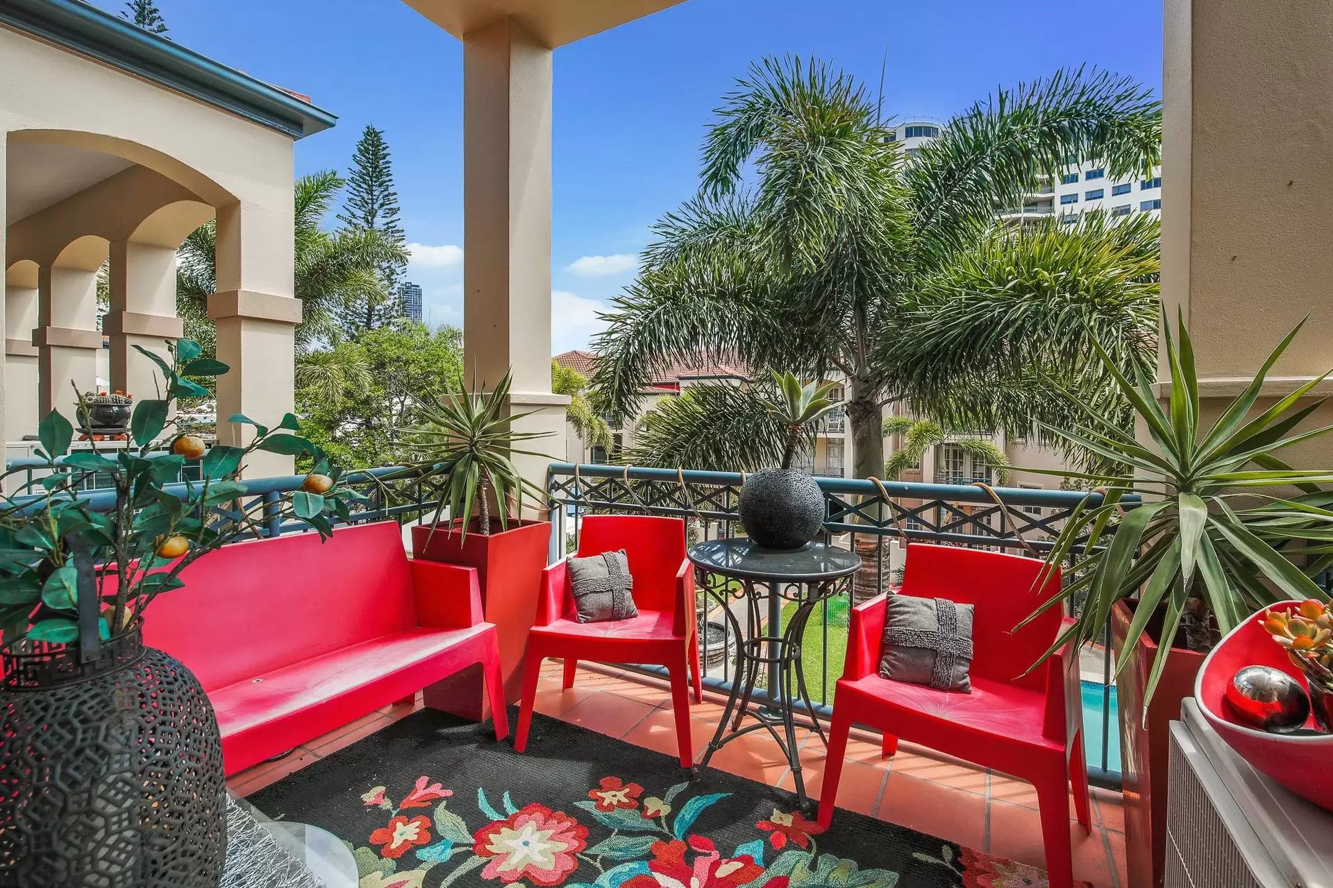25/34-38 Woodroffe Avenue, Main Beach Sold by Queensland Sotheby's International Realty - image 1