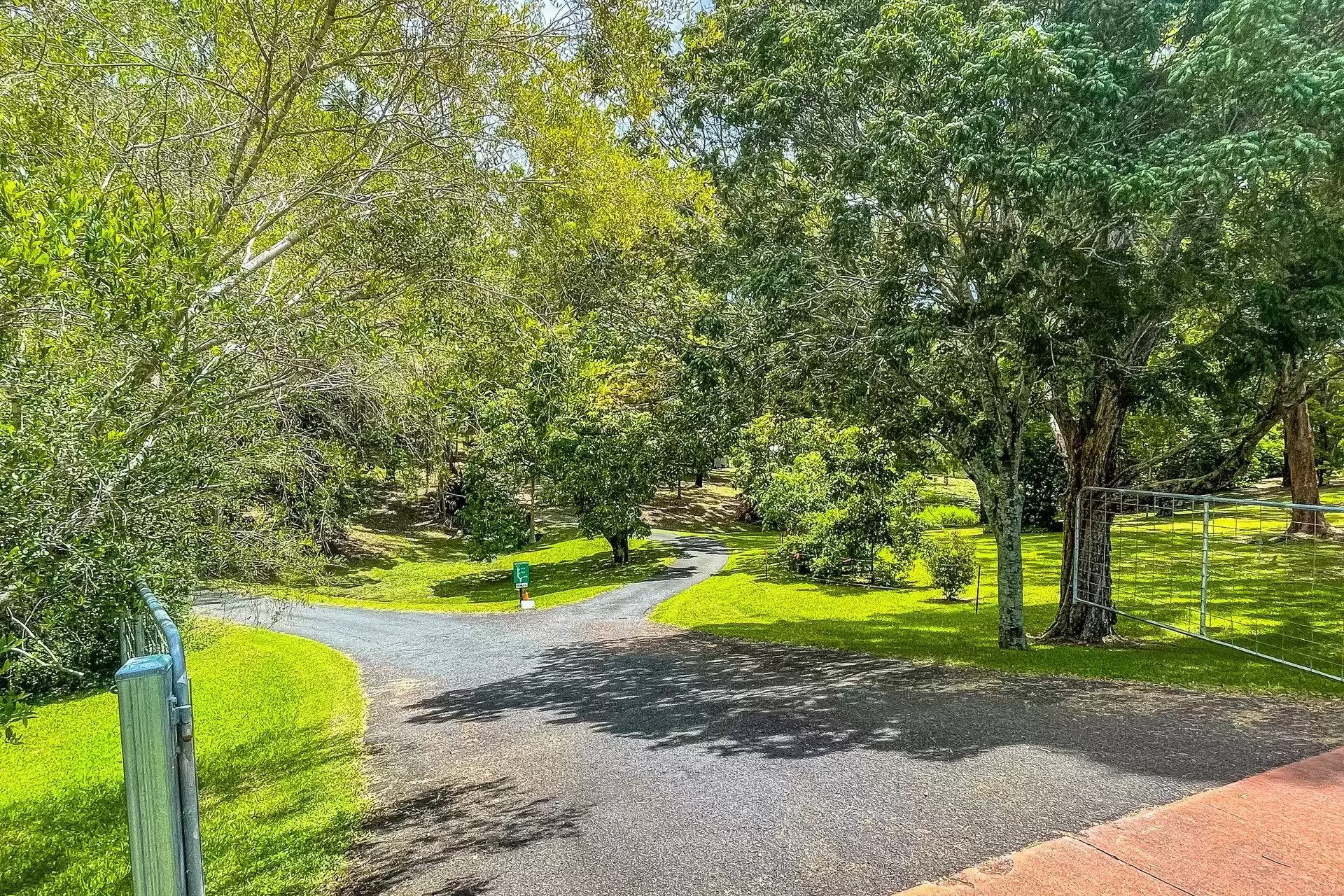 44 Koombahla Drive, Tallebudgera Sold by  - image 1
