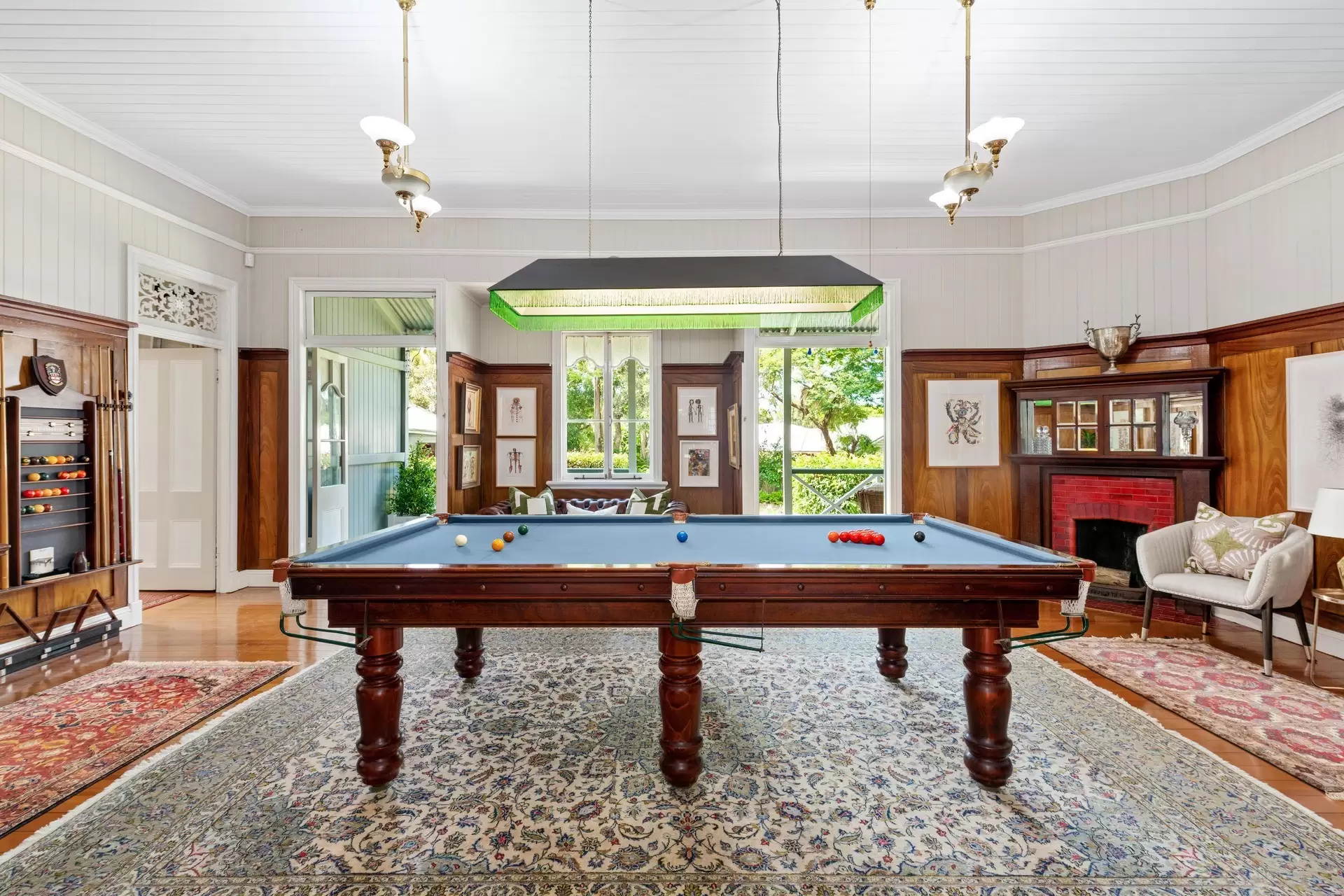 107 Kadumba Street, Yeronga Sold by Queensland Sotheby's International Realty - image 1