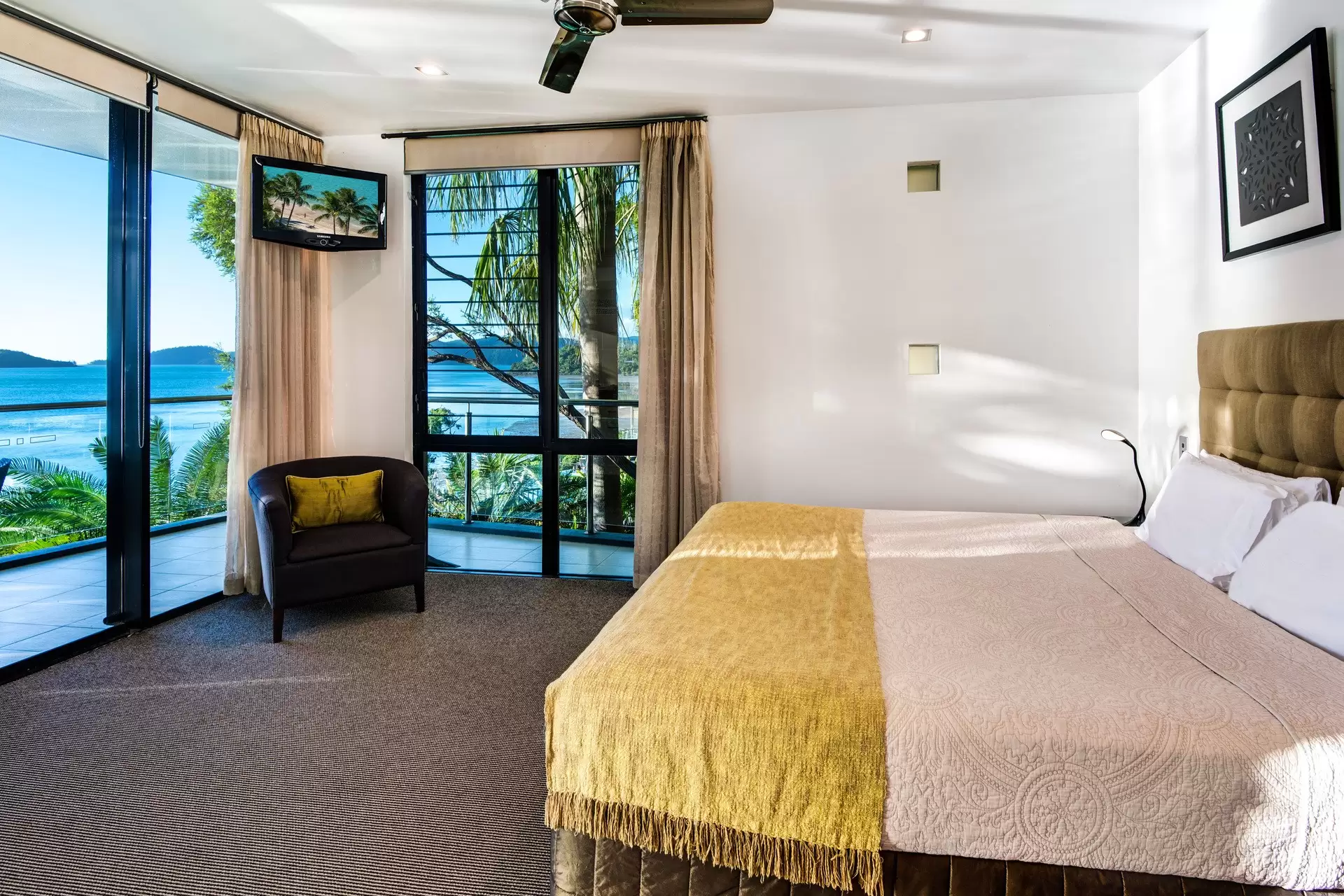 Edge 6/5 Acacia Drive, Hamilton Island Sold by Queensland Sotheby's International Realty - image 1