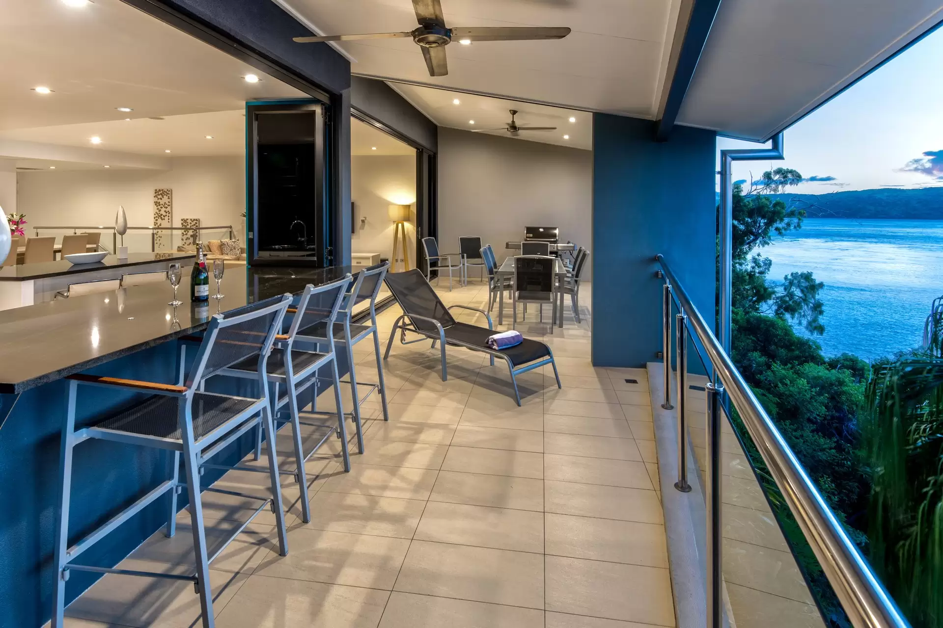 Edge 6/5 Acacia Drive, Hamilton Island Sold by  - image 1