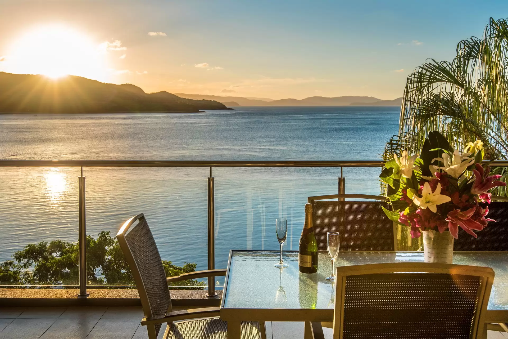 Edge 6/5 Acacia Drive, Hamilton Island Sold by  - image 1