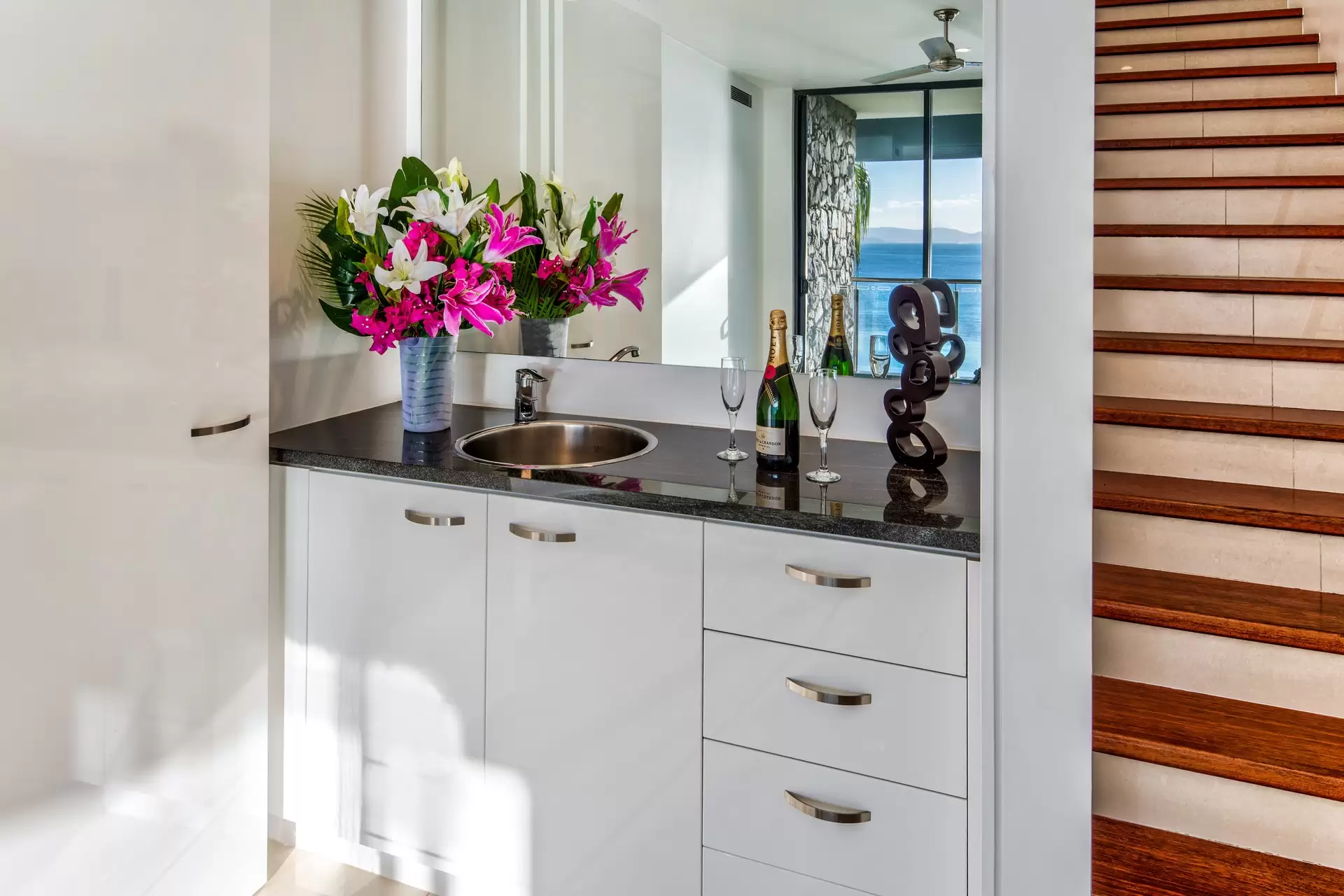 Edge 6/5 Acacia Drive, Hamilton Island Sold by Queensland Sotheby's International Realty - image 1