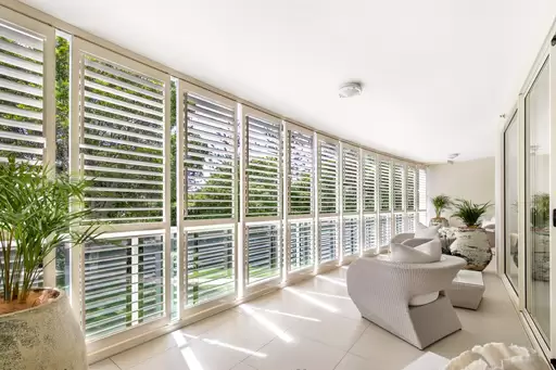 1014/1 Lennie Avenue, Main Beach Sold by Queensland Sotheby's International Realty