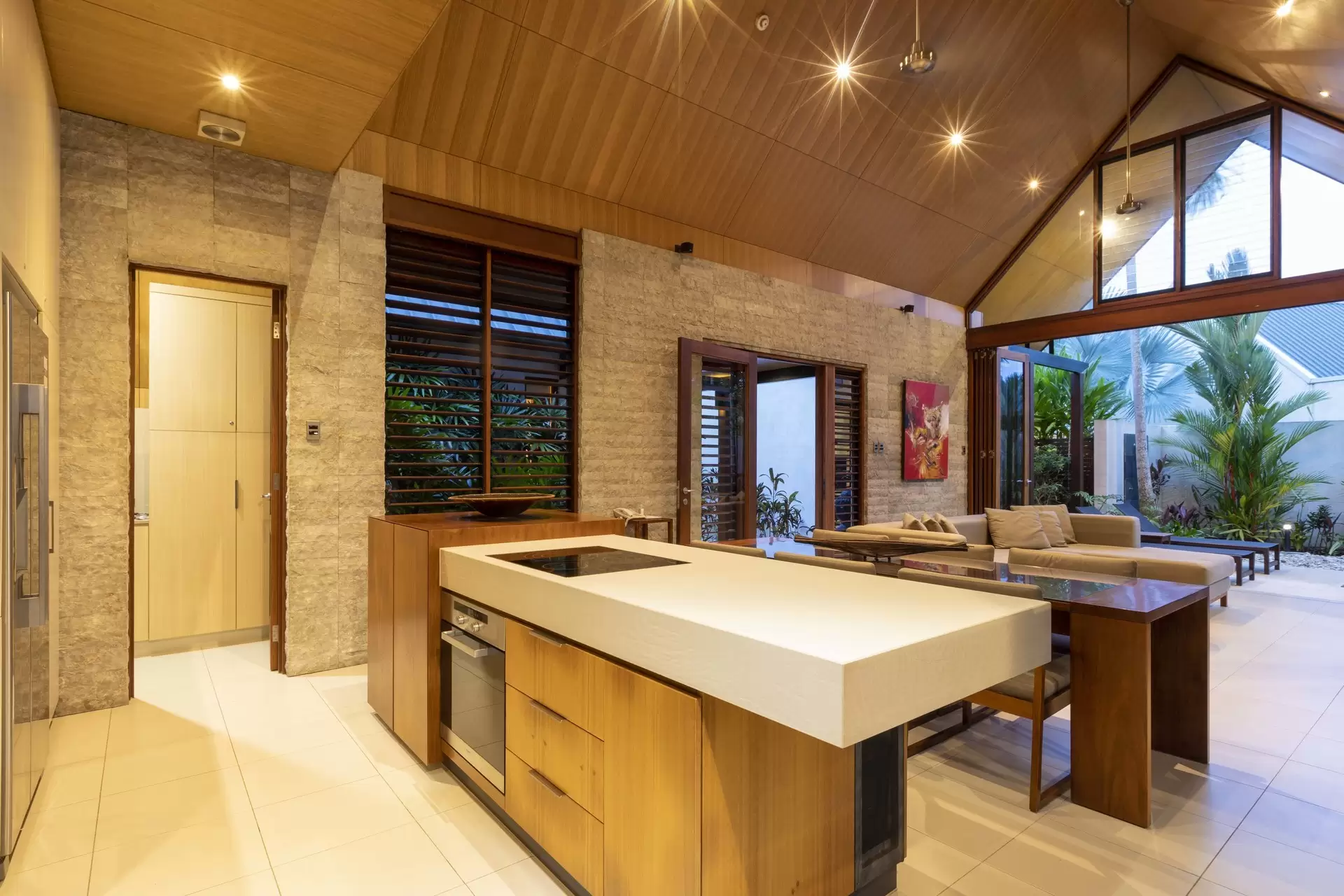 16 Bale Drive, Port Douglas Sold by  - image 1