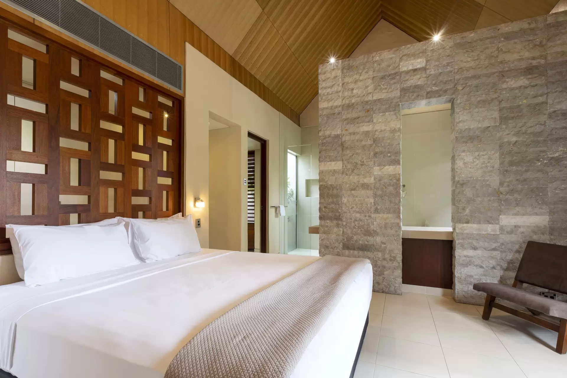 16 Bale Drive, Port Douglas Sold by  - image 1