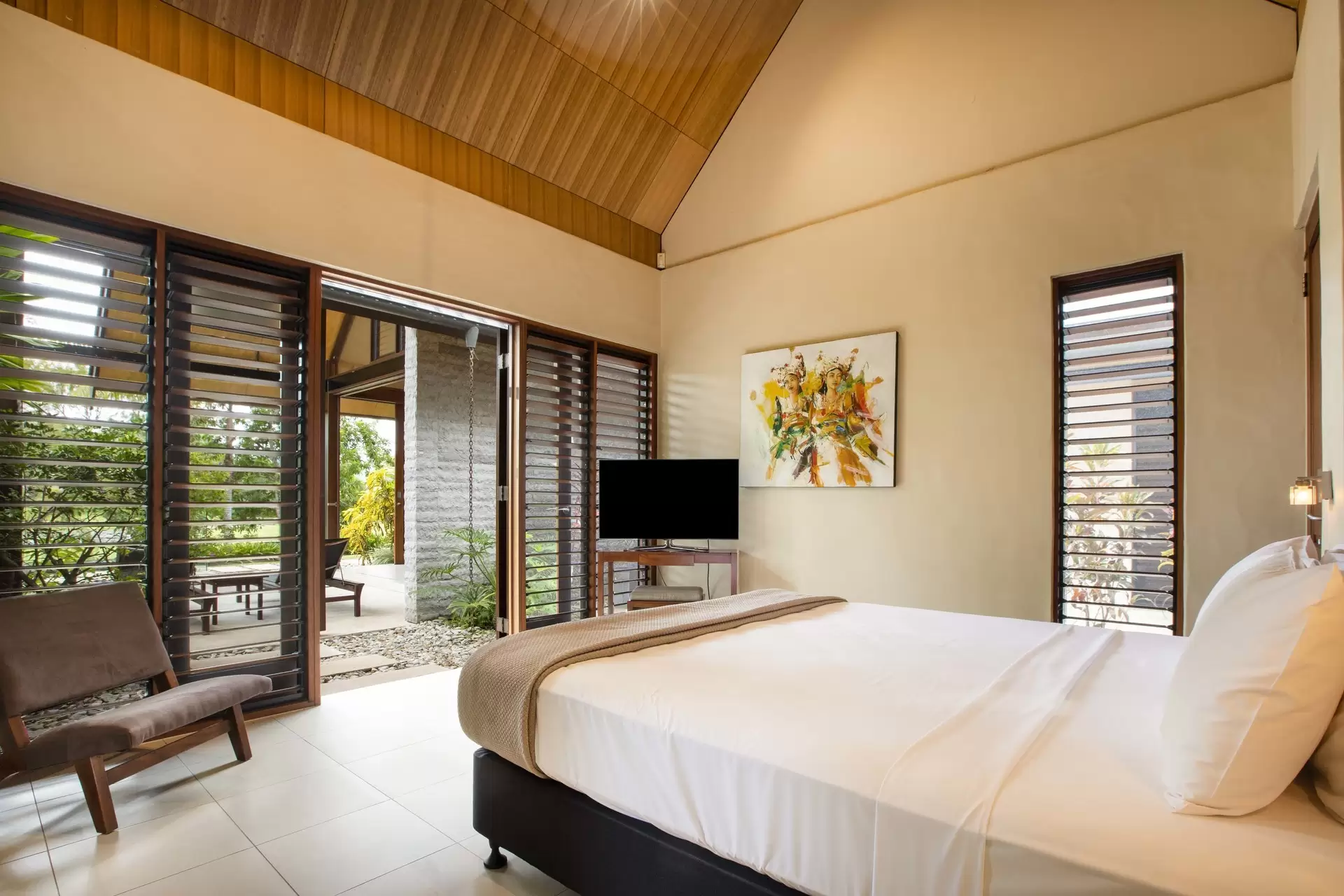 16 Bale Drive, Port Douglas Sold by Queensland Sotheby's International Realty - image 1